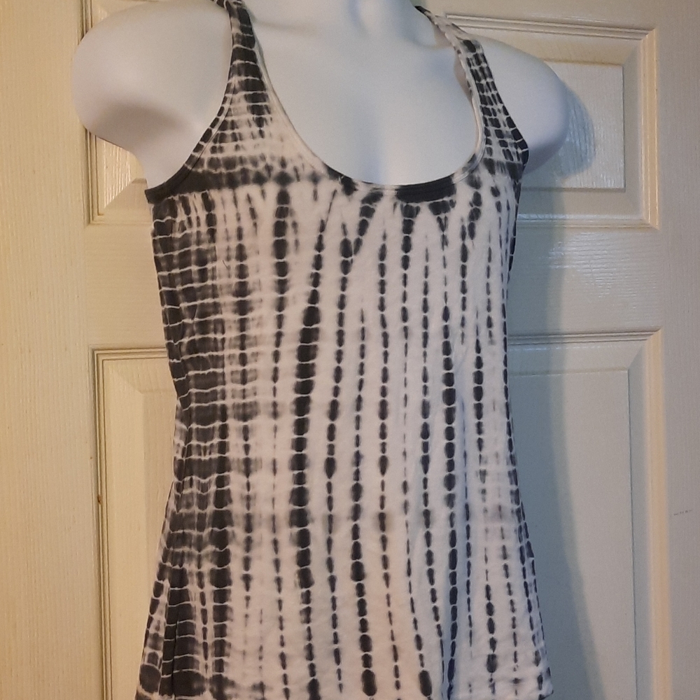 White and gray tank top.